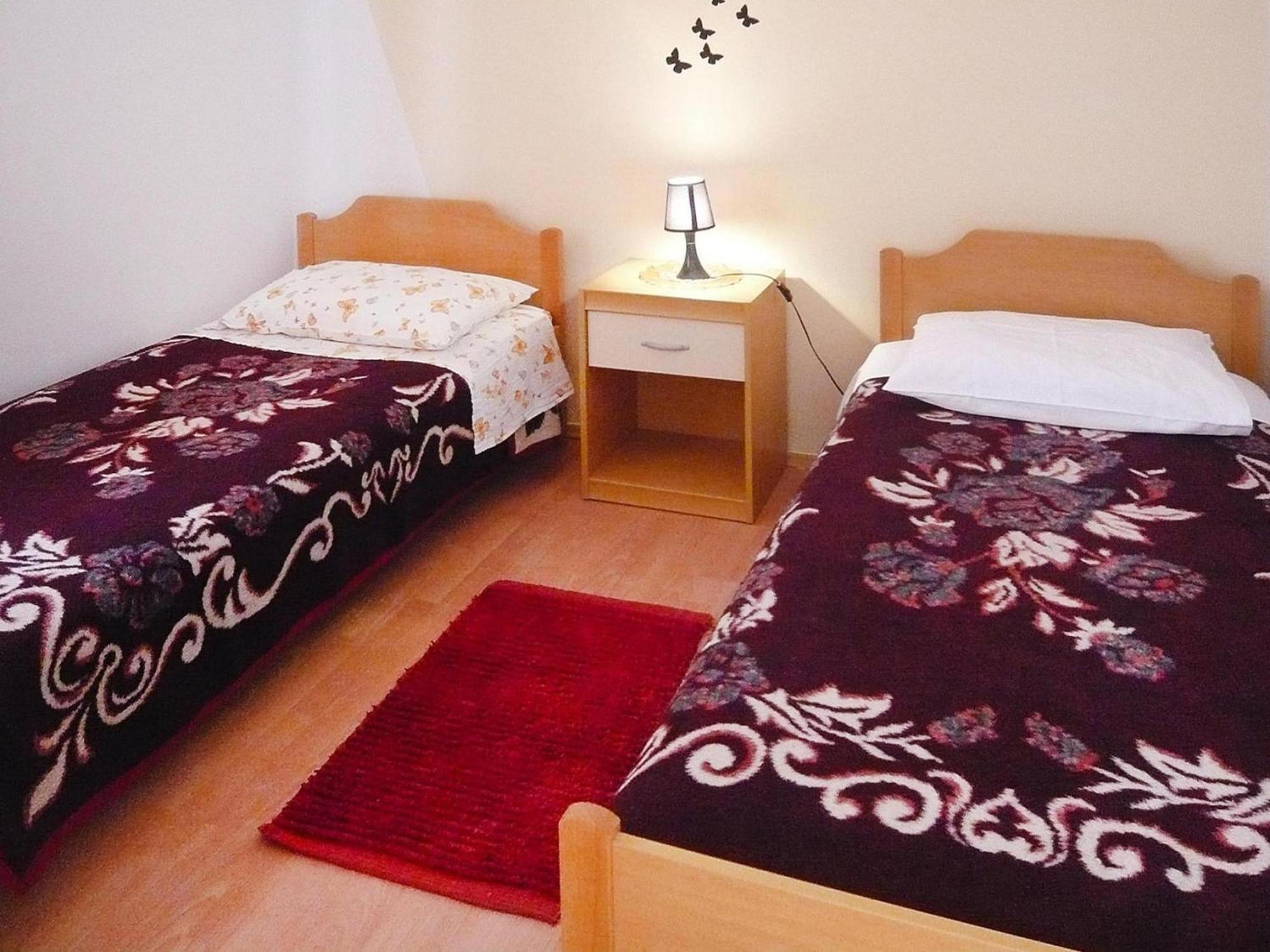 Apartments Ljilja In Privlaka, Near Sandy Beach プリヴラカ エクステリア 写真