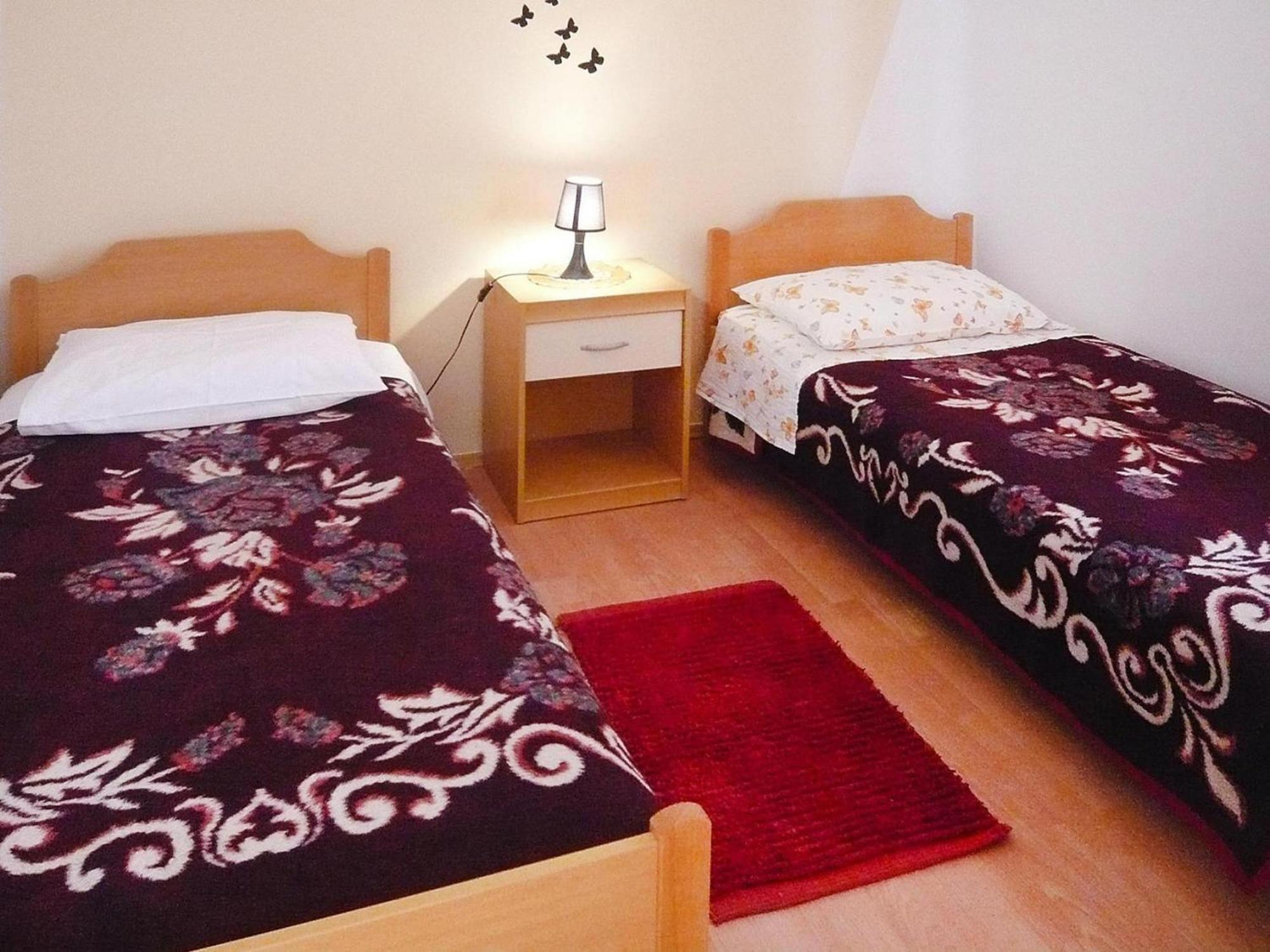 Apartments Ljilja In Privlaka, Near Sandy Beach プリヴラカ エクステリア 写真