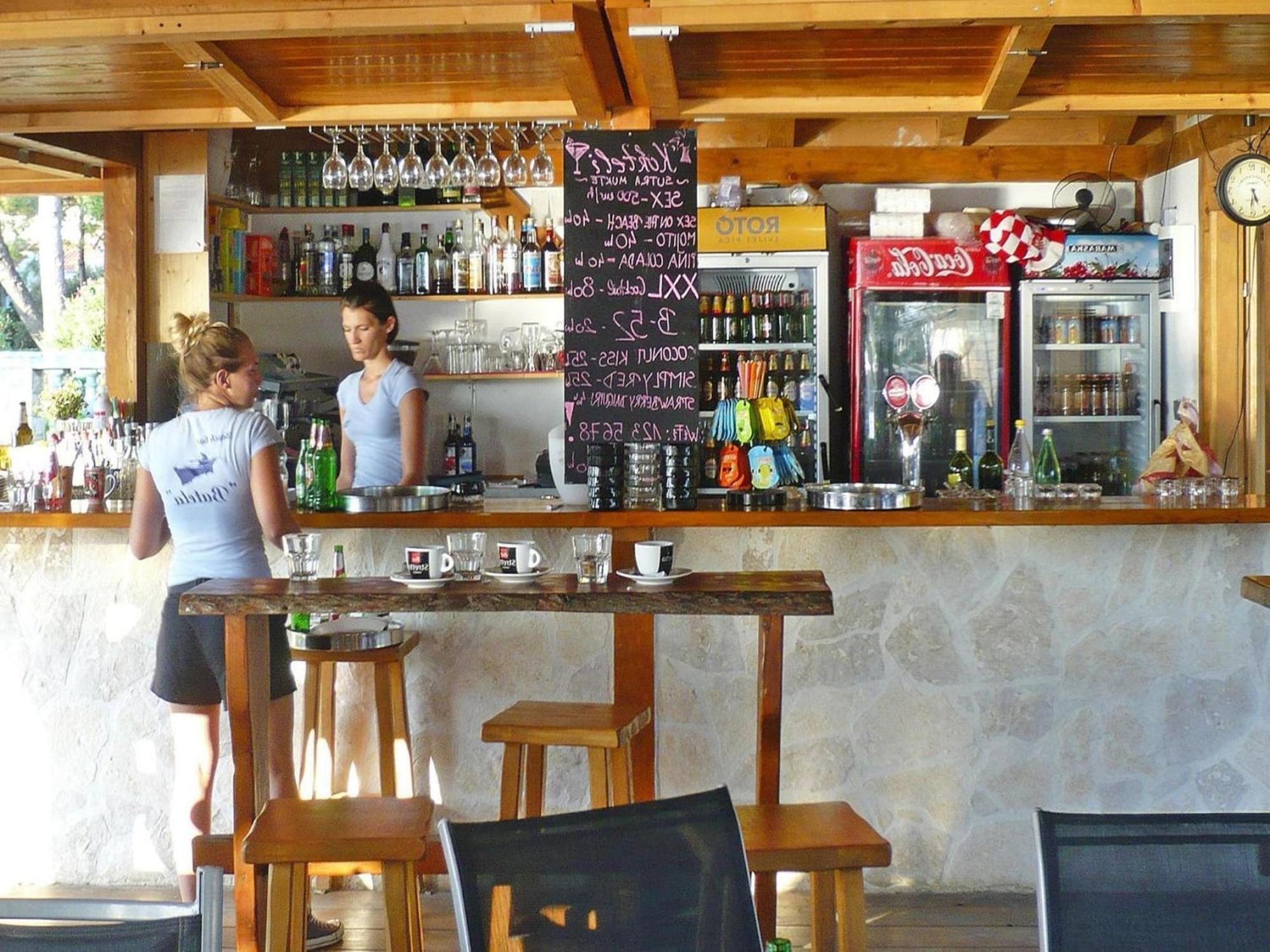 Apartments Ljilja In Privlaka, Near Sandy Beach プリヴラカ エクステリア 写真